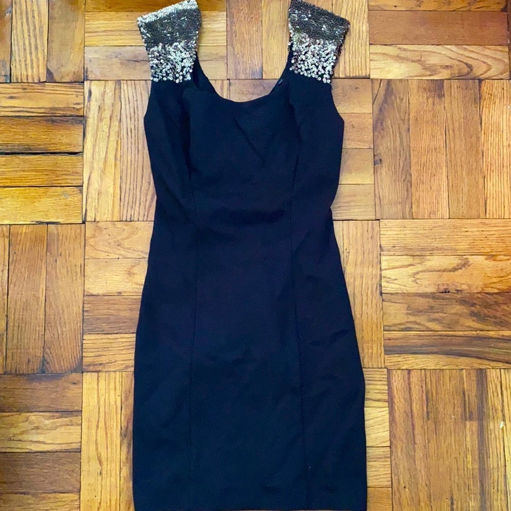 Guess black and gold dress size: XS